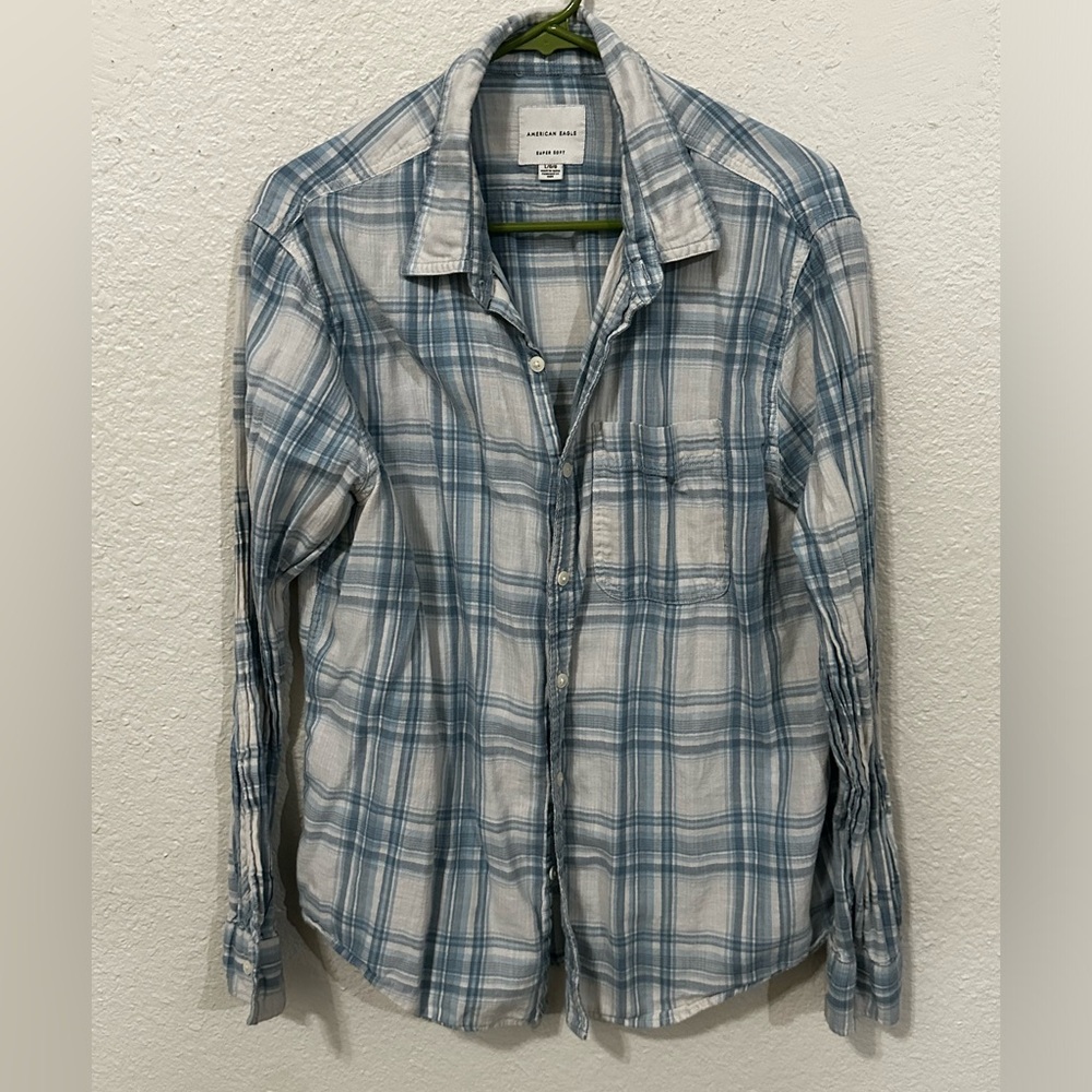 American Eagle Plaid Button Down Shirt